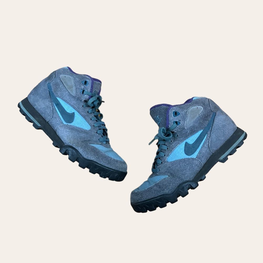 Vintage Nike Caldera Hiking Boots
